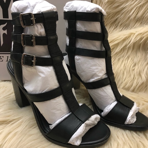 {SUZIE} FRYE boho leather strappy Gladiator Sandal - Picture 3 of 8